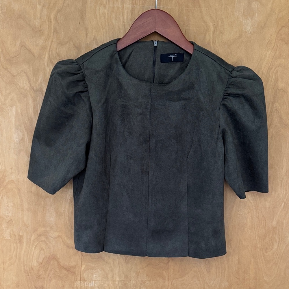 Tahari Dark Gray/Green Puff Sleeve Blouse
